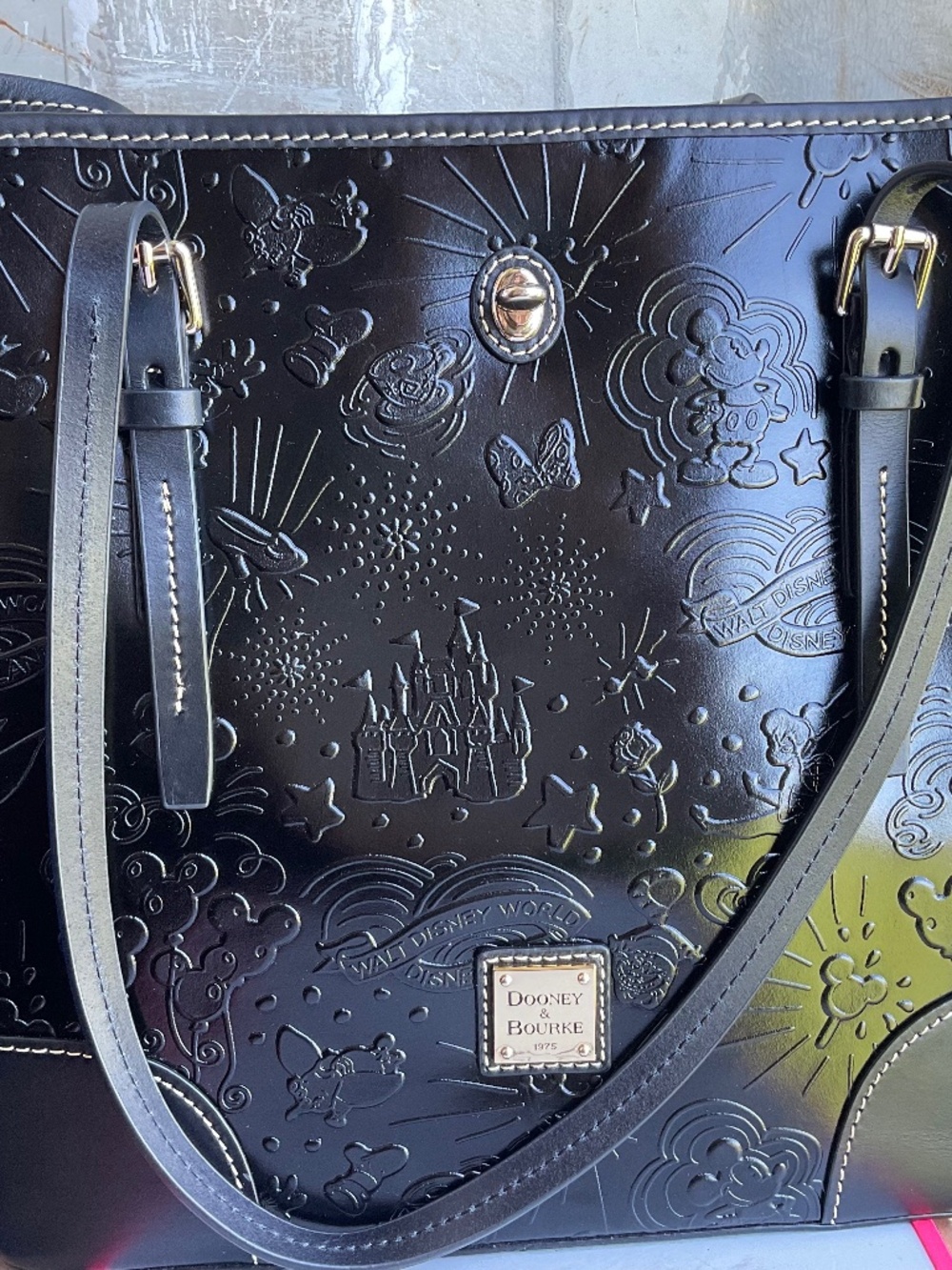 DISNEY DOONEY and BOURKE    LEATHER TOTE NWT
